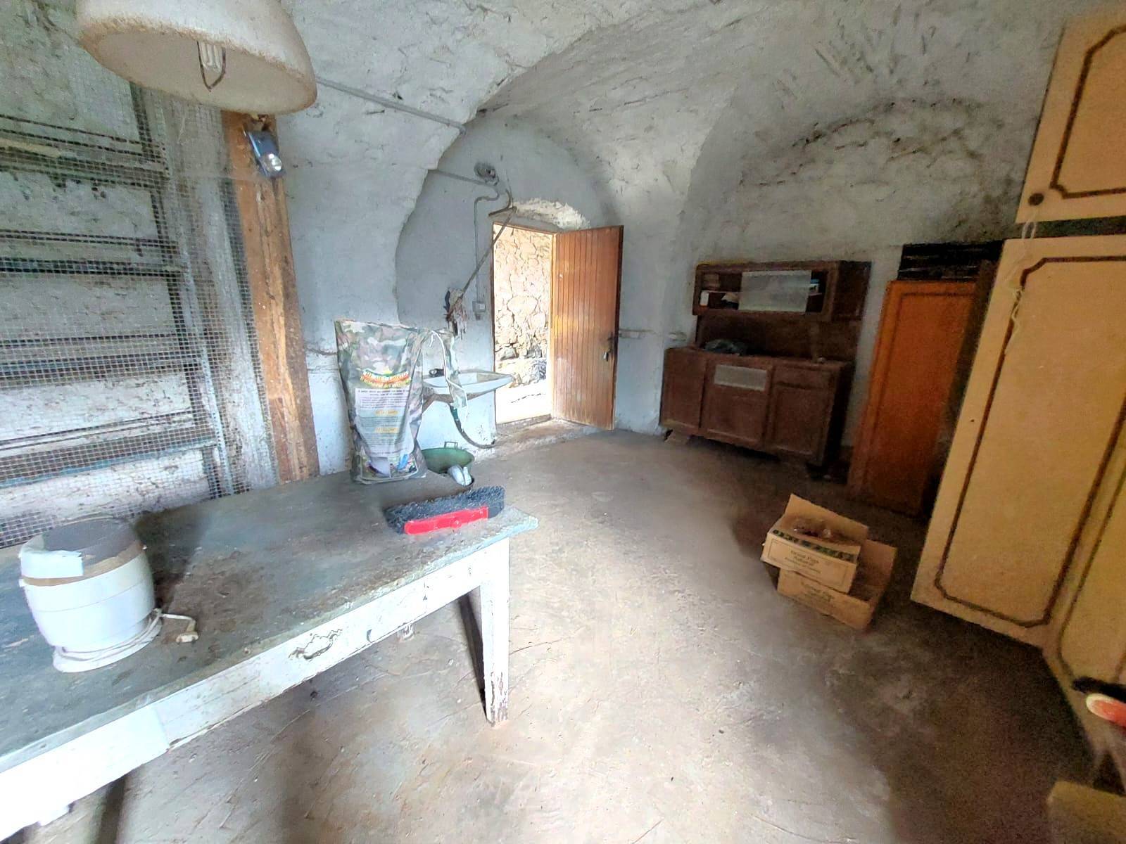 Casa semi-indipendente in vendita a Diano San Pietro (IM)