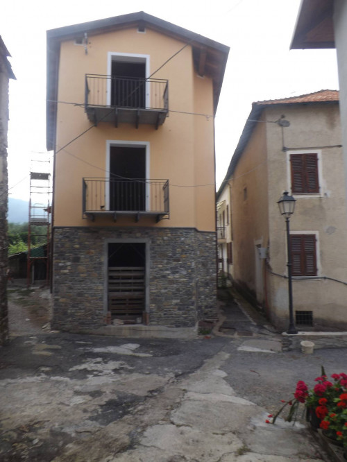 3 locali in Vendita a Andora