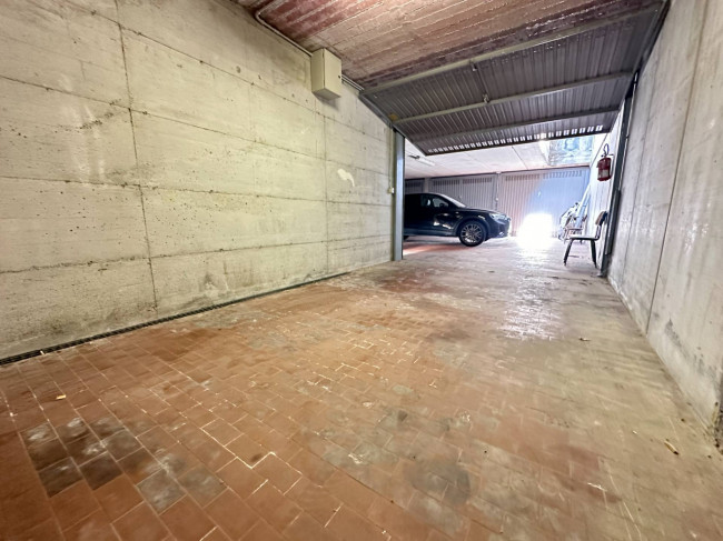 Garage/Box/Posto auto in vendita a Diano Marina (IM)
