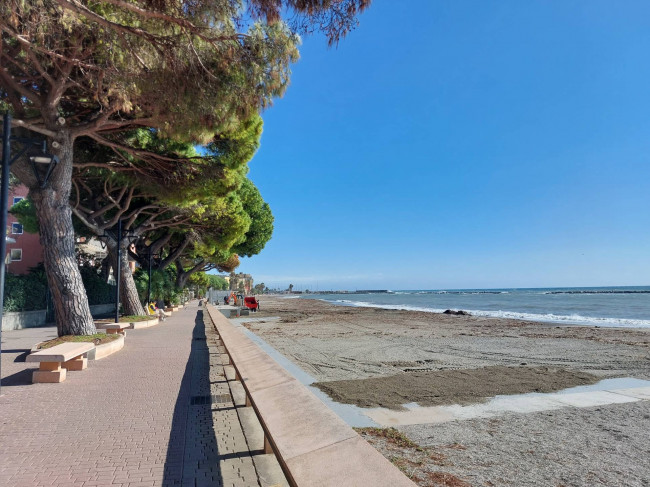 Appartamento in vendita a San Bartolomeo Al Mare (IM)