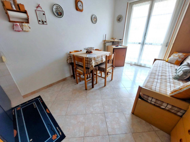 Appartamento in vendita a San Bartolomeo Al Mare (IM)