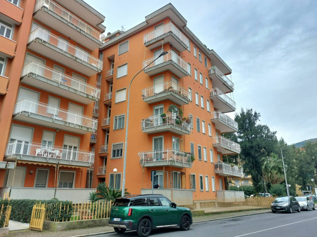 2 locali in Vendita a Andora