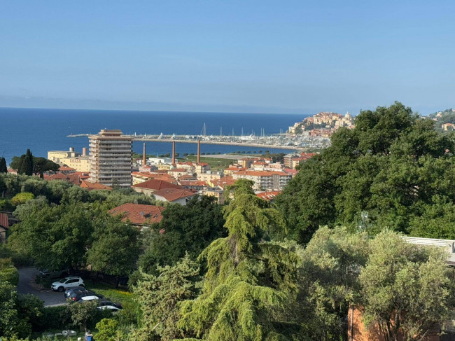 4 locali in Vendita a Imperia