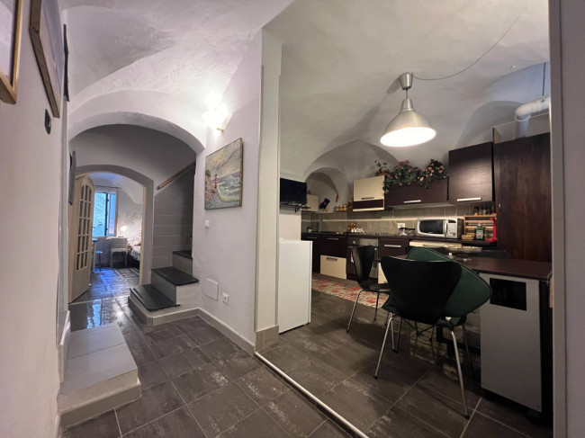 4 locali in Vendita a Imperia