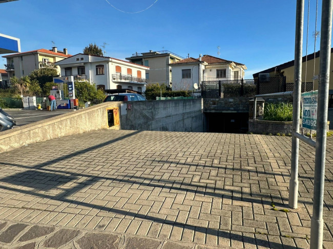 Box in Vendita a Diano Marina