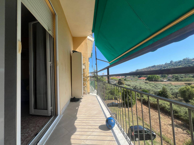 Monolocale in Vendita a Diano Castello