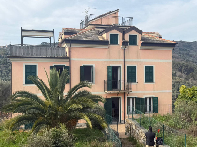 3 locali in Vendita a Diano Castello