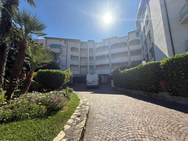 3 locali in Vendita a Andora