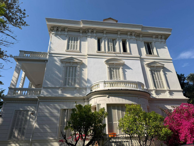 3 locali in Vendita a Imperia