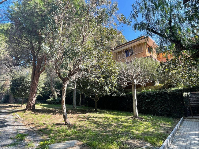 Villa in Vendita a Andora