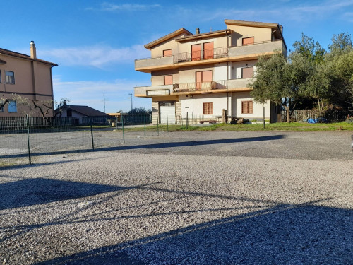 Garage/Box/Posto auto in affitto a Castelluccia, Marino (RM)