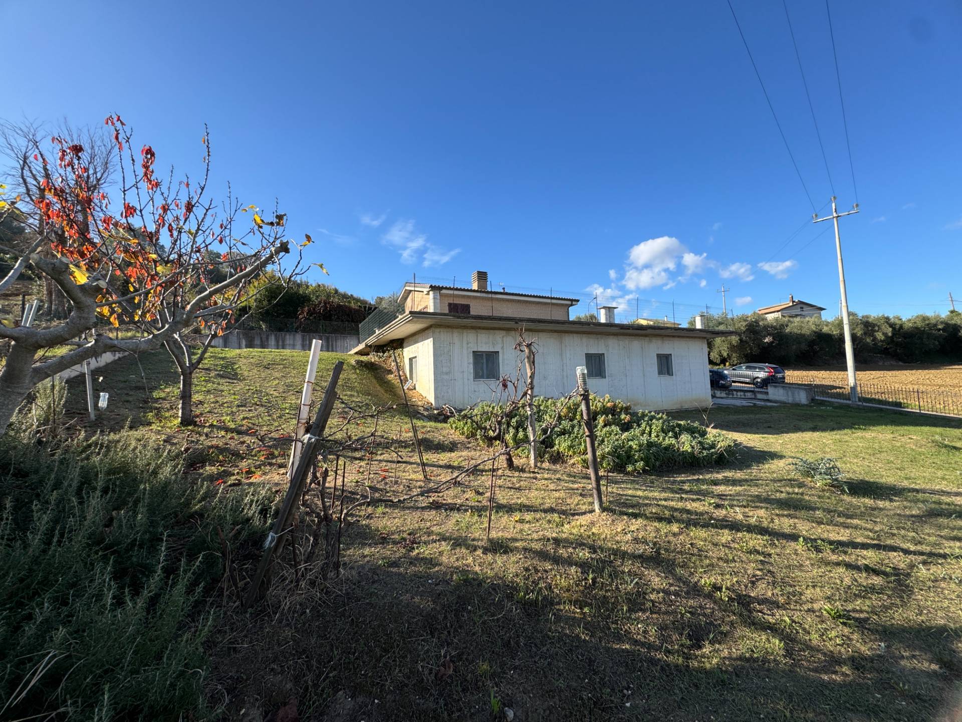 Casa singola - Soluzione indipendente in vendita a Fermo