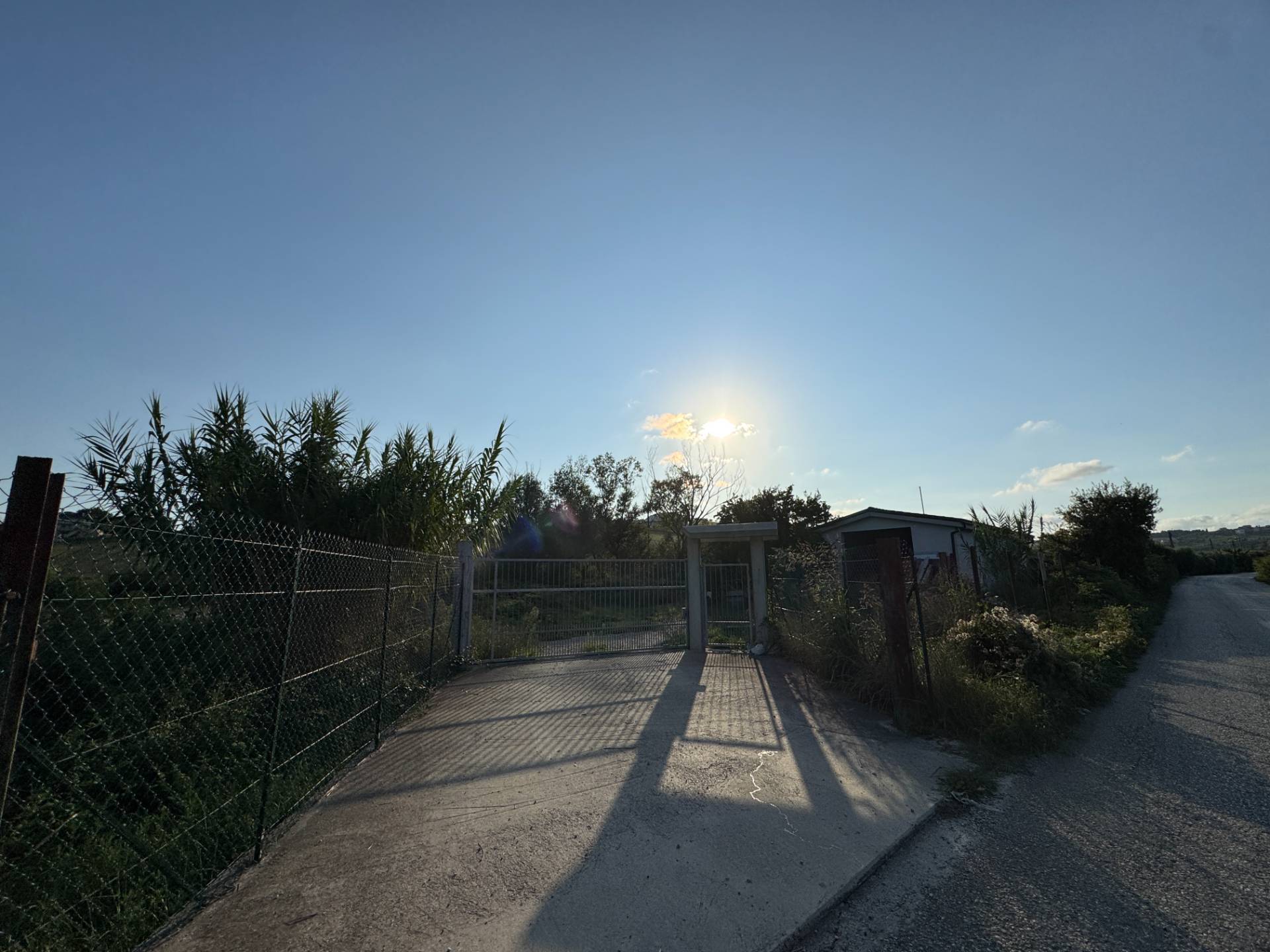 Locale di deposito in vendita a Fermo