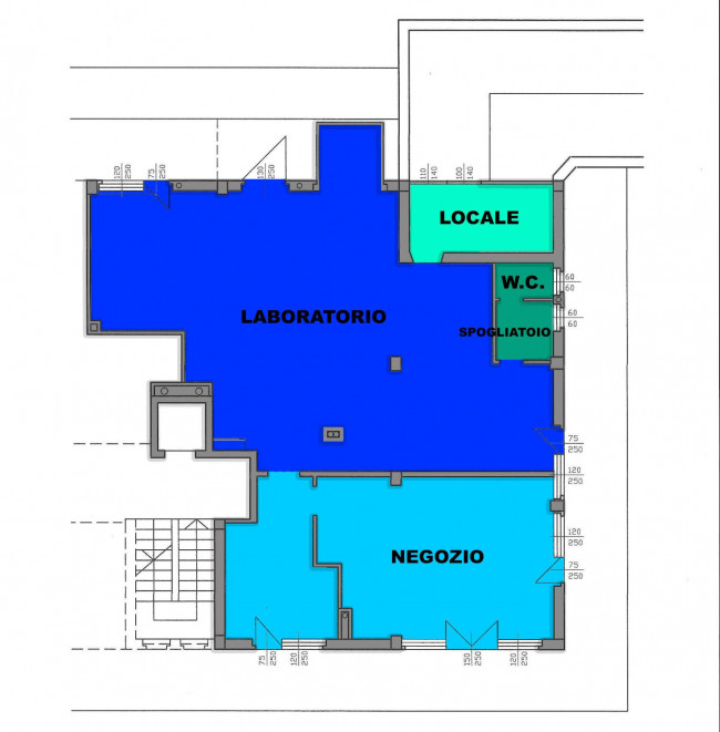 Locale commerciale - artigianale - uffici in vendita a Porto San Giorgio