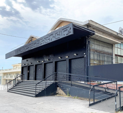 Locale commerciale - artigianale - uffici in vendita a Porto San Giorgio