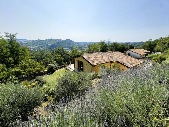 Villa con Giardino in vendita a Amandola
