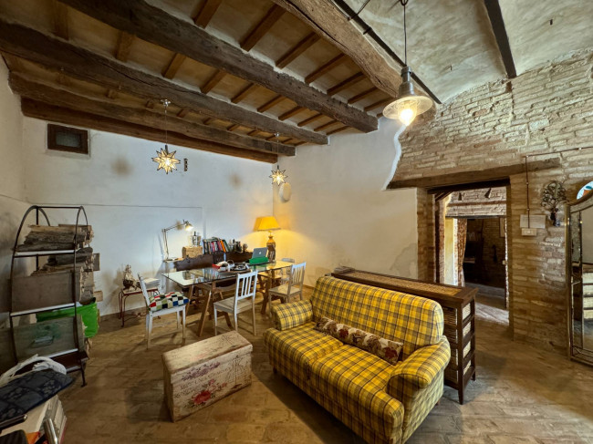 Villa con Giardino in vendita a Montegranaro