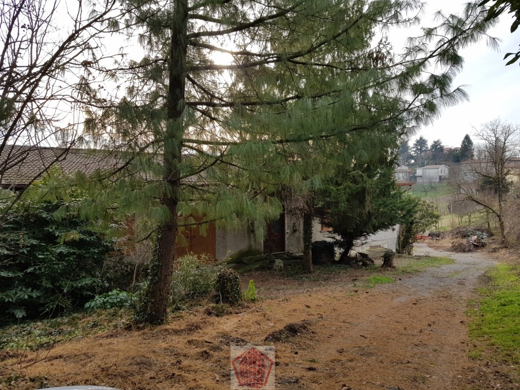 Villa MONTÙ BECCARIA vendita    Immobiliare Stradella di Delmonte Mathia Alex