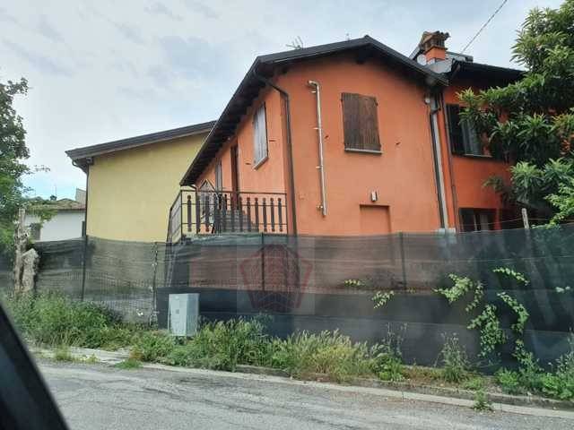 Villa Unifamiliare - Indipendente SANTA MARIA DELLA VERSA vendita    Immobiliare Stradella di Delmonte Mathia Alex