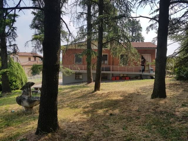 Villa MONTÙ BECCARIA vendita    Immobiliare Stradella di Delmonte Mathia Alex