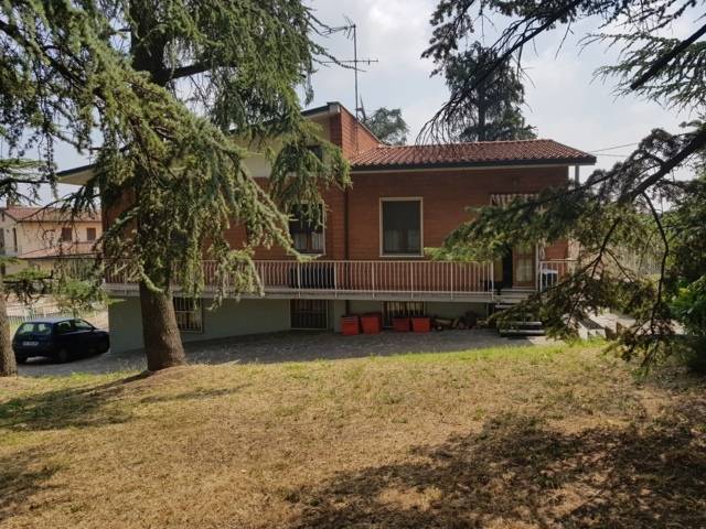 Villa MONTÙ BECCARIA vendita    Immobiliare Stradella di Delmonte Mathia Alex