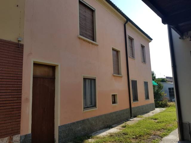 Villa Unifamiliare - Indipendente PORTALBERA vendita    Immobiliare Stradella di Delmonte Mathia Alex