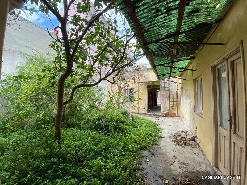 Villa Unifamiliare - Indipendente QUARTU SANT