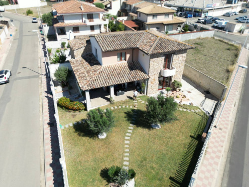 Villa in vendita a Serramanna (CI)