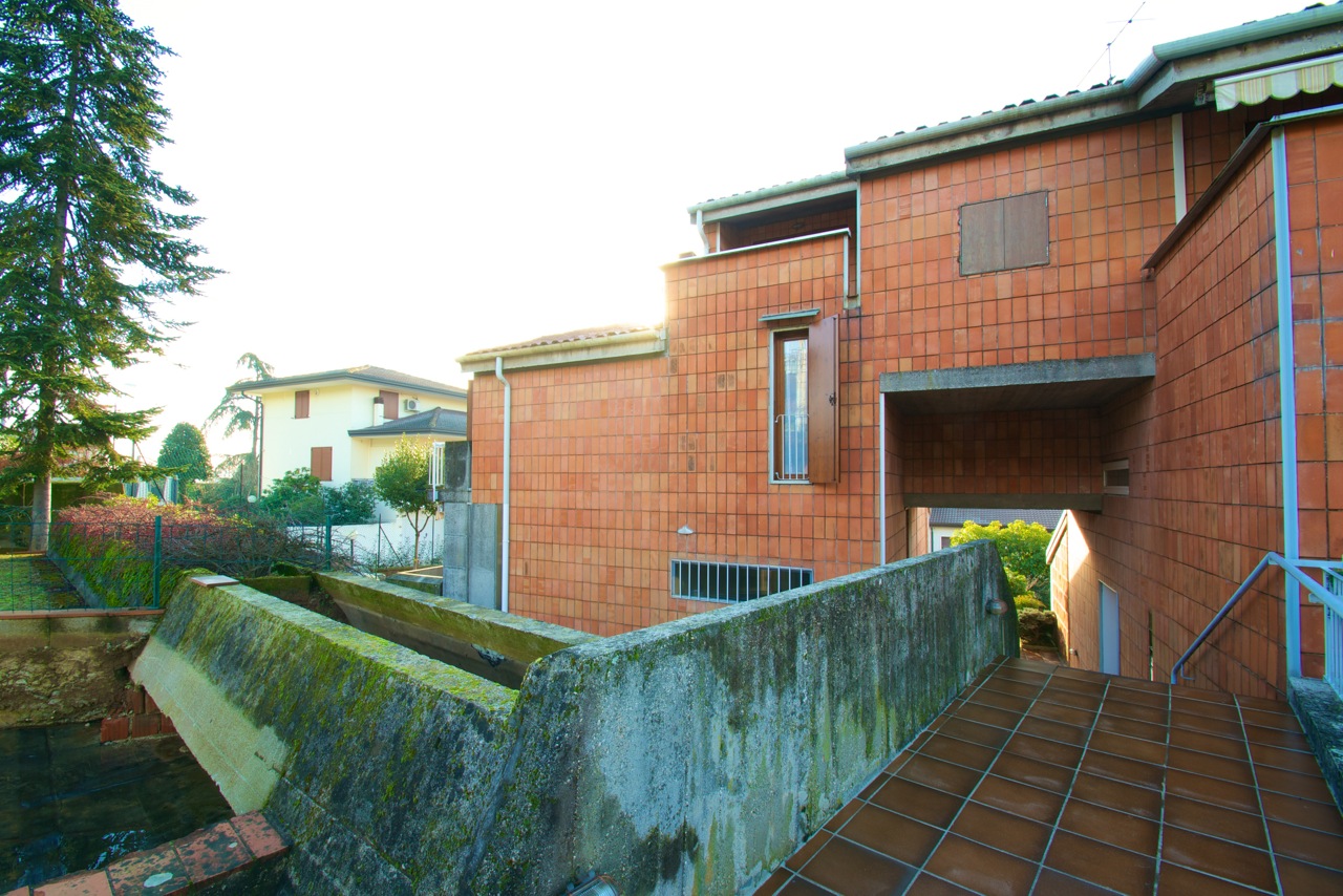 Villa CREAZZO vendita    LIFE immobiliare