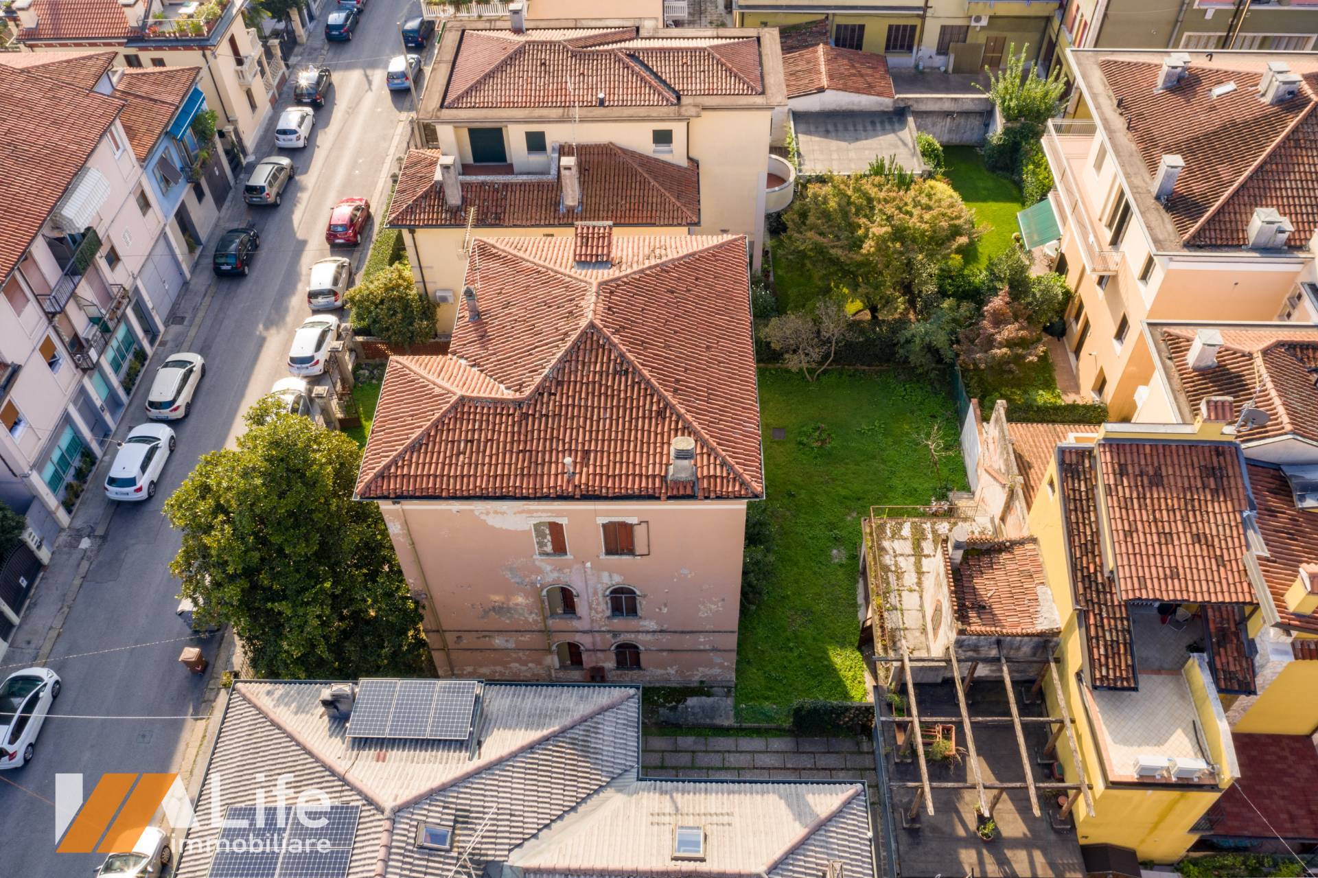 Villa Unifamiliare - Indipendente VICENZA vendita  V.le Crispi-S. Lazzaro-Cattane  LIFE immobiliare