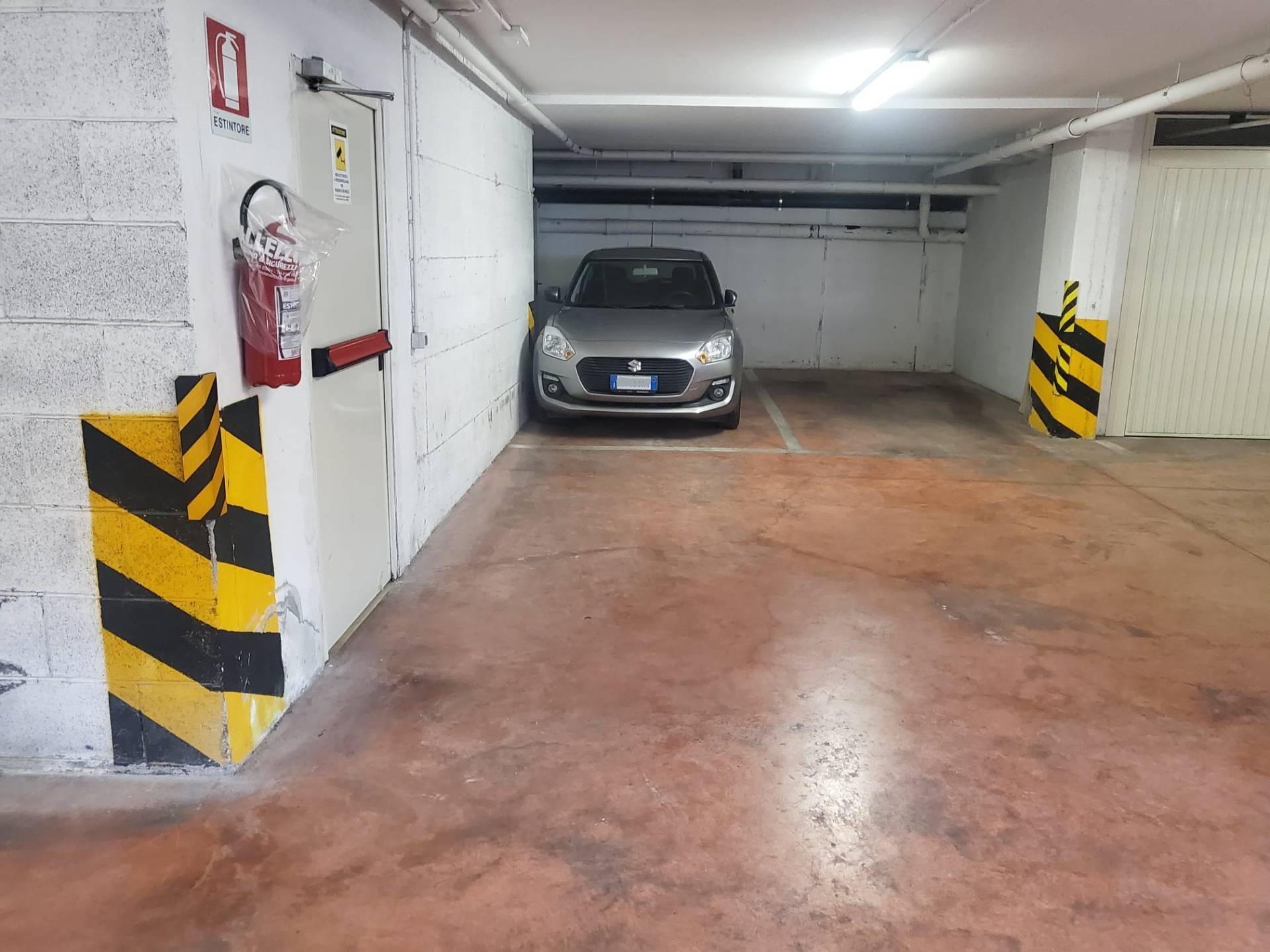Garage/Box/Posto auto in vendita a Ostia, Roma (RM)