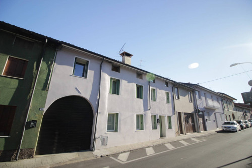 Casa semindipendente in Vendita a Montecchio Maggiore