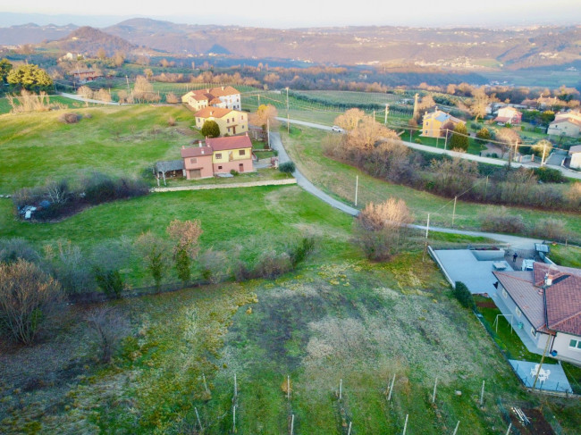 Terreno edificabile in Vendita a Montecchio Maggiore