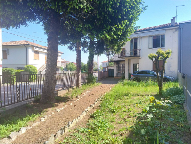 Casa semindipendente in Vendita a Vicenza