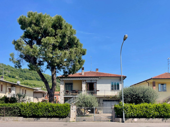 Casa indipendente in Vendita a Montecchio Maggiore