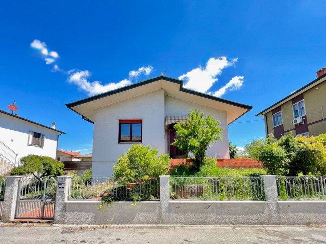 Casa singola in Vendita a Montecchio Maggiore