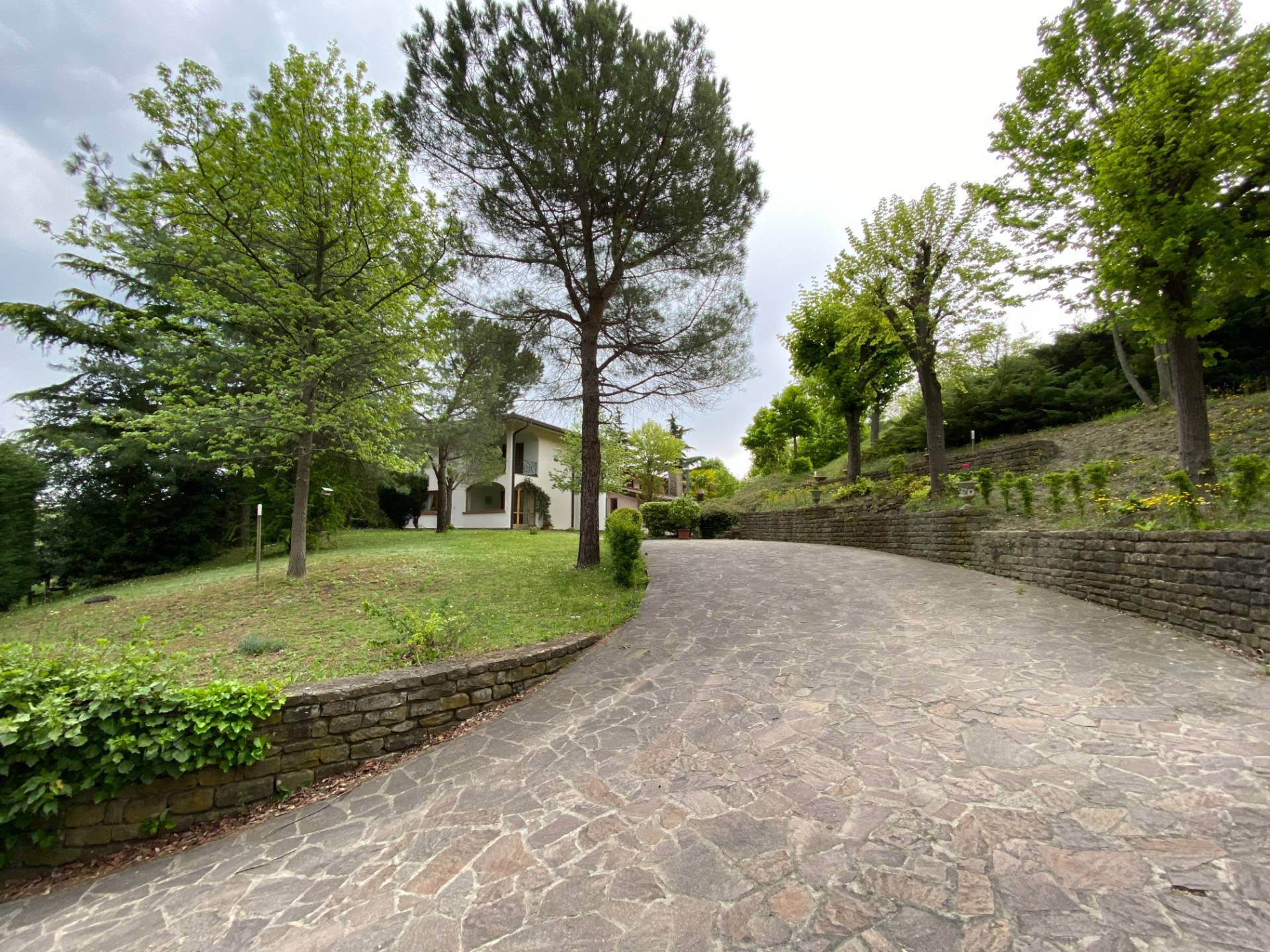 Villa in vendita a Cairo Montenotte (SV)