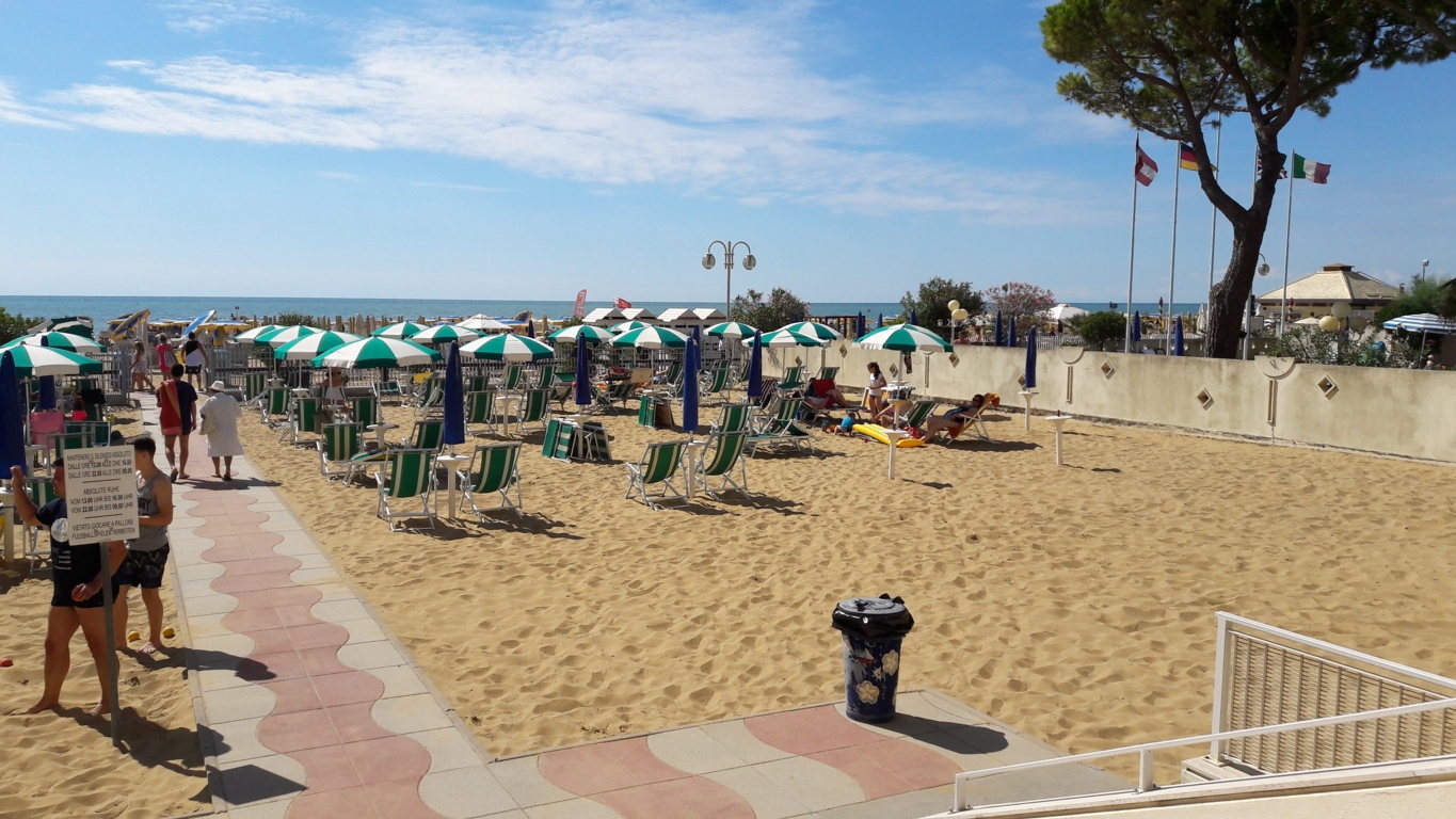  jesolo vendita quart: piazza mazzini rizzato-immobiliare