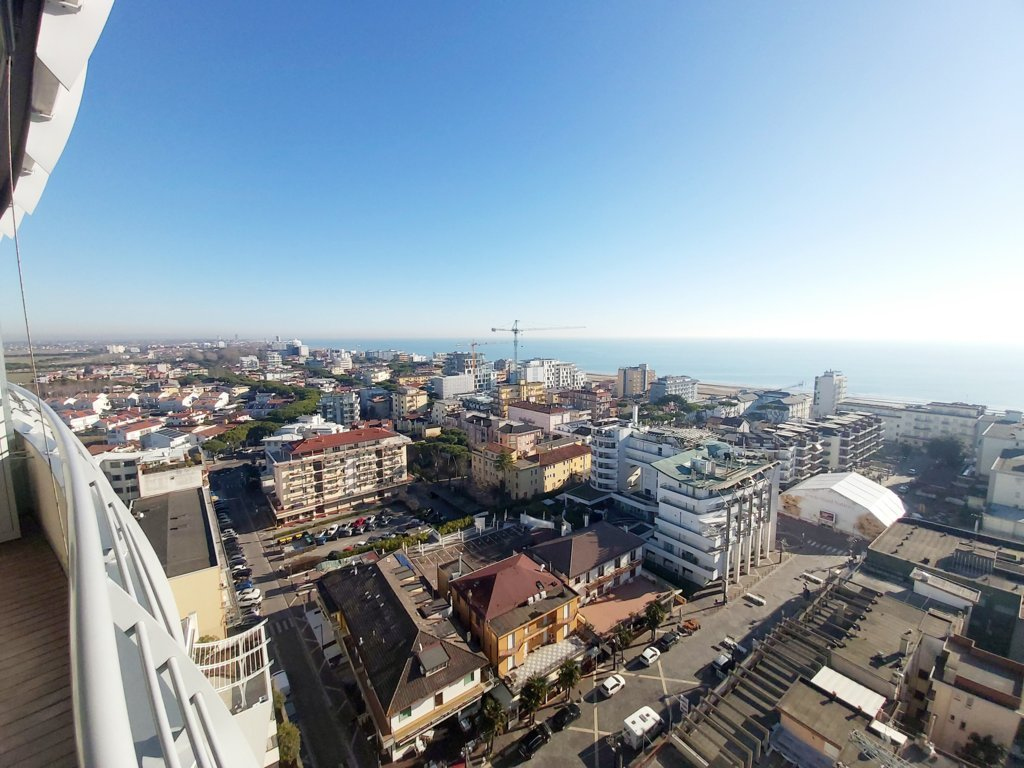  jesolo vendita quart: piazza drago rizzato-immobiliare