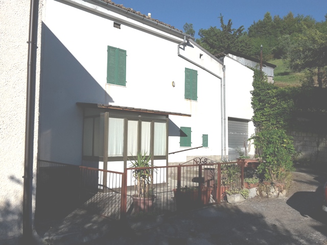 Casa indipendente in vendita a Cappuccini, Manoppello (PE)