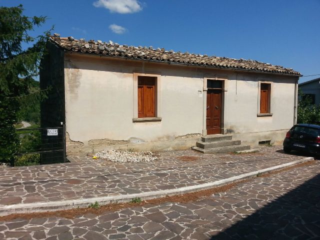  serramonacesca vendita quart:  immobiliare lattanzio e miccoli snc