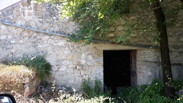 Terreno edificabile in vendita a Serramonacesca (PE)