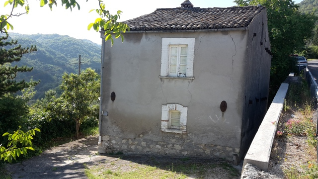 Villa Unifamiliare - Indipendente SERRAMONACESCA vendita    Immobiliare Lattanzio e Miccoli snc