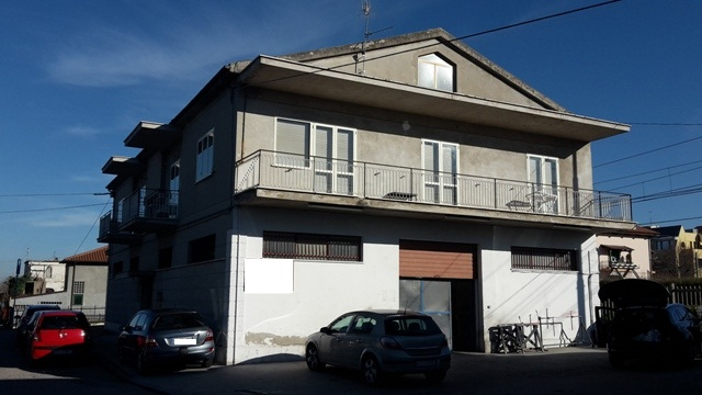 Villa Unifamiliare - Indipendente CHIETI vendita  Scalo  Immobiliare Lattanzio e Miccoli snc