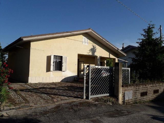 casalincontrada vendita quart:  immobiliare lattanzio e miccoli snc