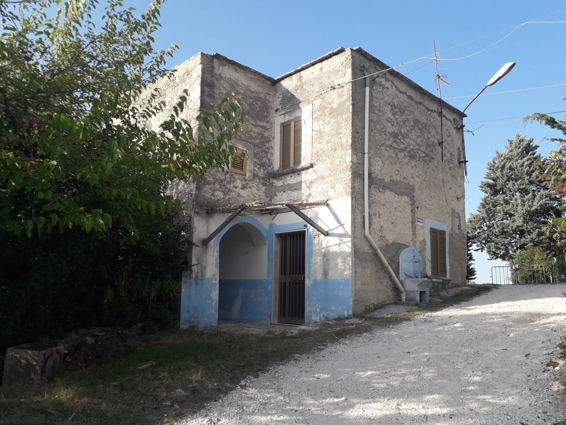  roccamontepiano vendita quart:  immobiliare lattanzio e miccoli snc