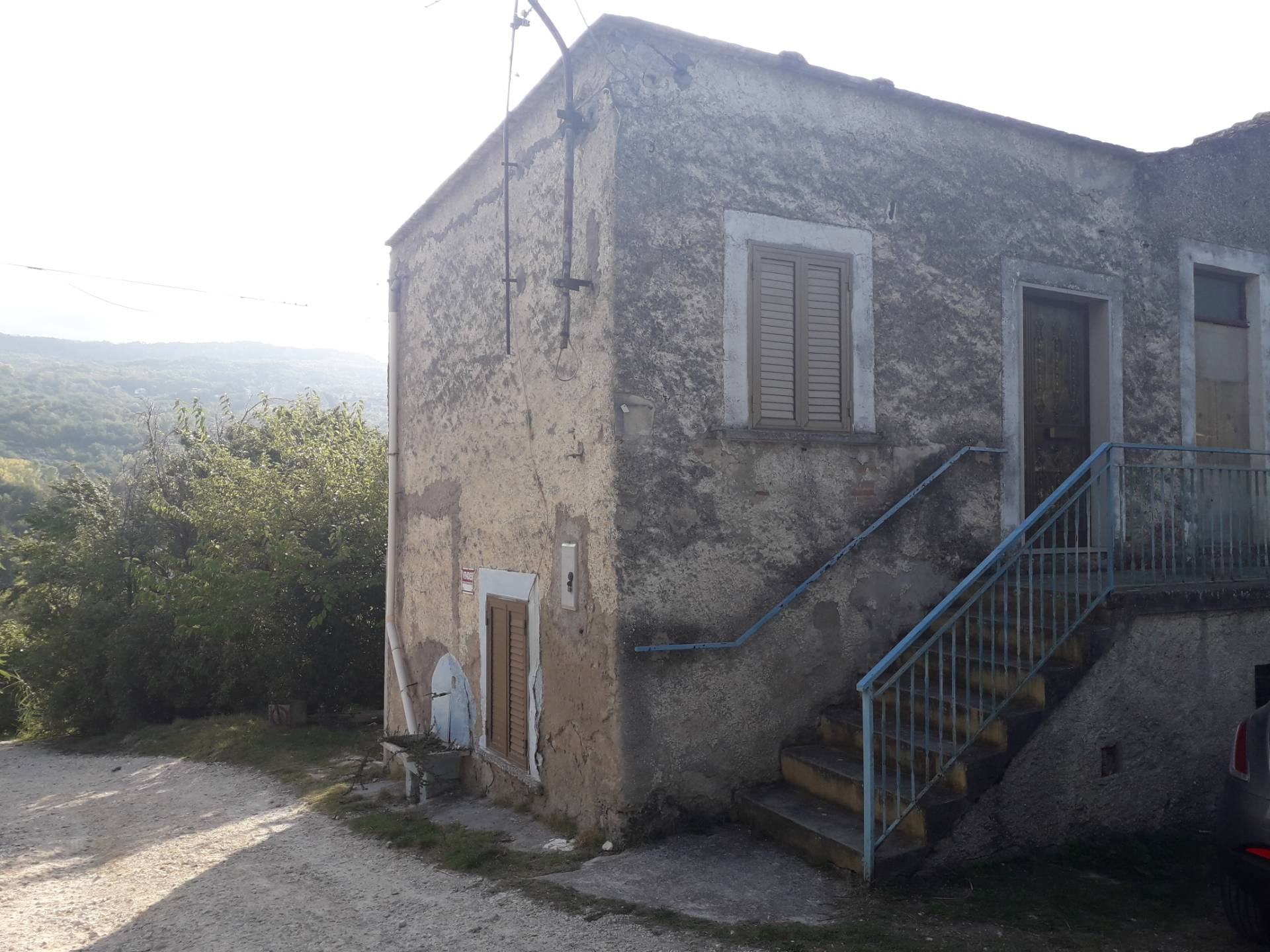 Villa Unifamiliare - Indipendente ROCCAMONTEPIANO vendita    Immobiliare Lattanzio e Miccoli snc