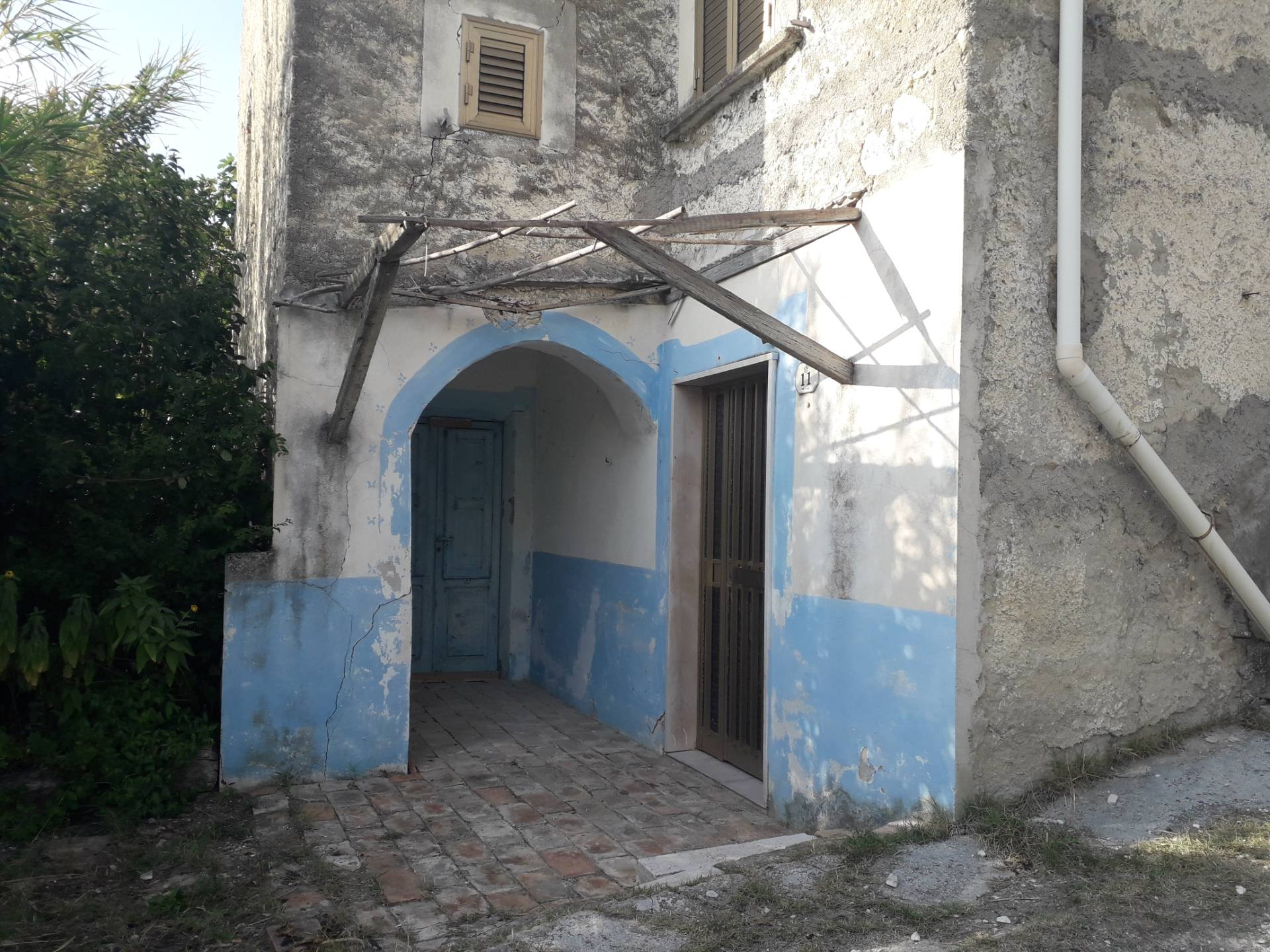 Villa Unifamiliare - Indipendente ROCCAMONTEPIANO vendita    Immobiliare Lattanzio e Miccoli snc