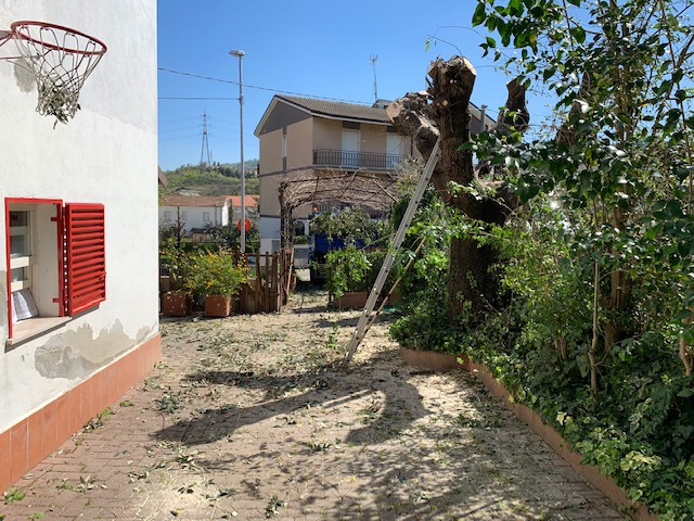 Villa Bifamiliare CHIETI vendita  Brecciarola  Immobiliare Lattanzio e Miccoli snc