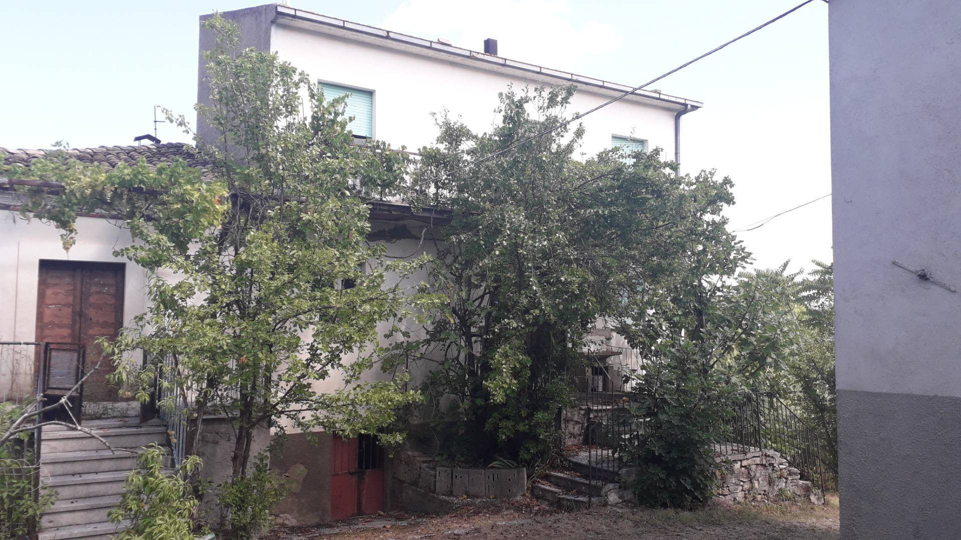 Casa indipendente in vendita a Roccamontepiano (CH)